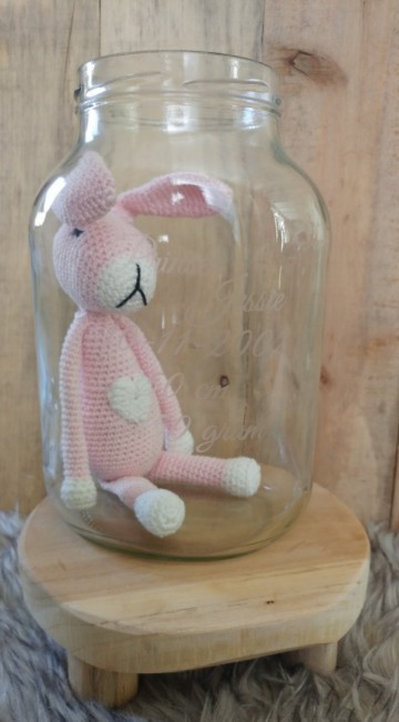 Etskado baby met konijn